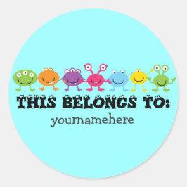 Pegatina Redonda ESTO PERTENECE A Pegatinas extranjeros.