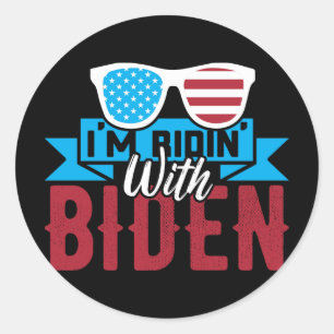Pegatina Redonda Estoy Ridin con Biden