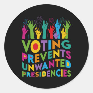 Pegatina Redonda Evita Presidencias No Deseadas Harris Wheimer 2024