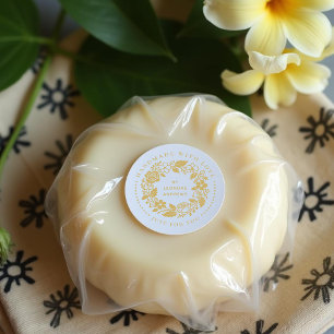 Pegatina Redonda Exquisite Handmade Blooms Garland Floral Design