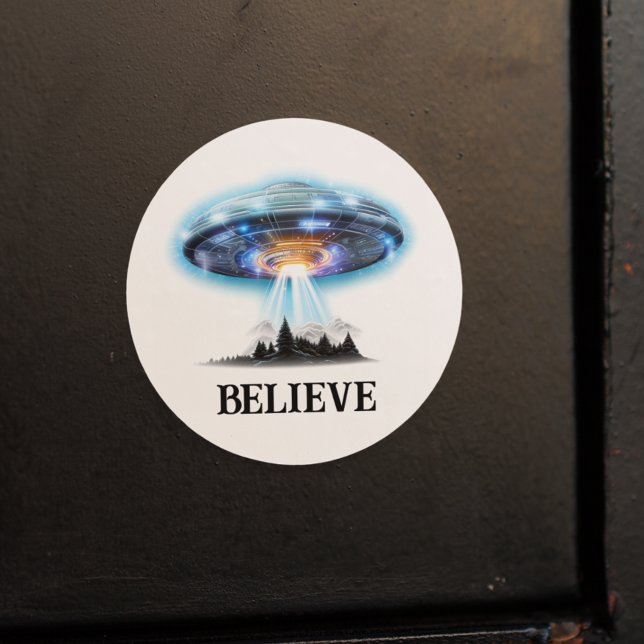 Pegatina Redonda Extraterrestres OVNI Creer (Subido por el creador)