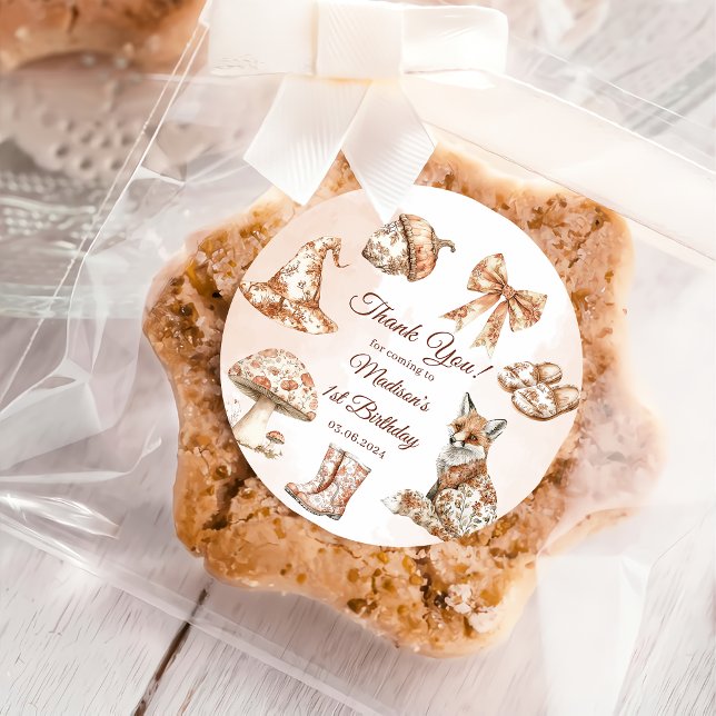 Pegatina Redonda Fall Toile De Jouy Woodland Theme  (Subido por el creador)