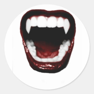 Pegatina Redonda "Fangs"