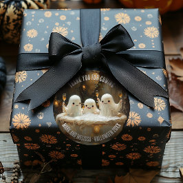 Pegatina Redonda Fantasmas en una bañera de hidromasaje diversión a