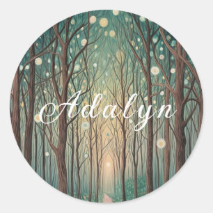 Pegatina Redonda Fantasmas forestales: Luces flotantes en la madera
