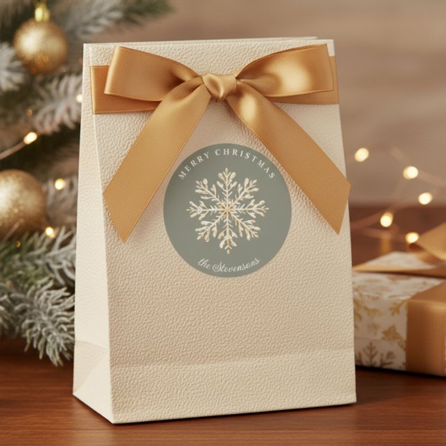 Pegatina Redonda Faux Gold Snowflake Sage Green Custom Holiday (Subido por el creador)