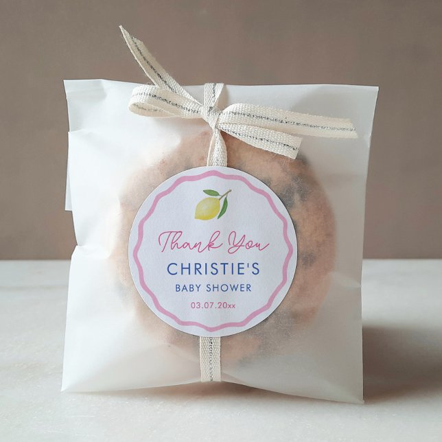 Pegatina Redonda Favor Baby Shower de limón de borde dibujado a man (Pink boho citrus wavy border thank you favor stickers for baby girl shower or wedding shower)