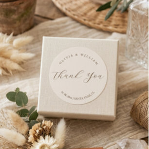 Pegatina Redonda Favor de Boda Personalizado con Letra Moderna Rúst