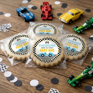 Pegatina Redonda Favor de Cumpleaños Número 1 Auto de Carreras Rápi