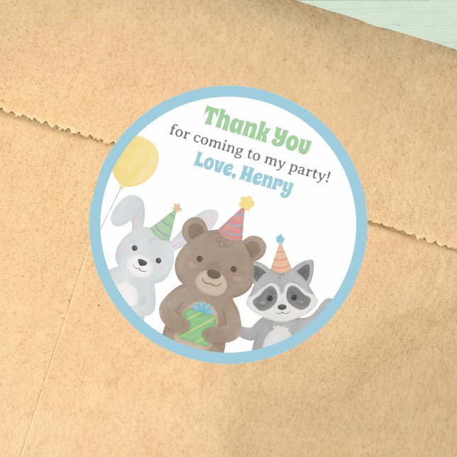 Pegatina Redonda Favor de cumpleaños para animales de fiesta (Forest Animals sticker for party favors. Bear, rabbit & raccoon are ready to party Customize text)