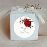 Pegatina Redonda Favor de la boda floral de la Marina Rusa y Borgoñ<br><div class="desc">La temática floral rústica favorece a los pegatinas con ilustracion acuático de flores de marina y borgoña con vegetación.</div>