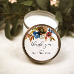 Pegatina Redonda Favor de matrimonio floral de la marina y el boho<br><div class="desc">Este hermoso diseño cuenta con flores acuarelas y su texto personalizado. Utilice la plantilla para rellenar su información. La función "Personalizar más adelante" se puede utilizar para cambiar el tipo de letra (tamaño,  estilo,  color),  añadir más líneas de texto o cambiar el diseño.</div>
