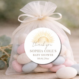 Pegatina Redonda Favor sencillo para baby shower de Niño Aquí viene