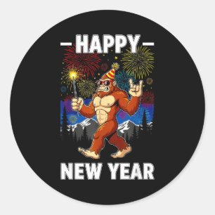 Pegatina Redonda Feliz Año Nuevo Divertido 2026 Amantes de Bigfoot 
