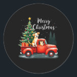 Pegatina Redonda Feliz Camión Rojo De Navidad Con Perro &amp; Navid<br><div class="desc">Feliz Camión Rojo De Navidad Con Perro Y Campeón; Gatos Amantes De Mascotas De Navidad</div>