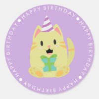 Feliz cumpleaños a un gato amarillo lindo