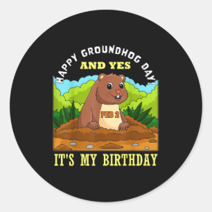 Pegatina Redonda Feliz cumpleaños del Día de la Marmota el 2 de feb