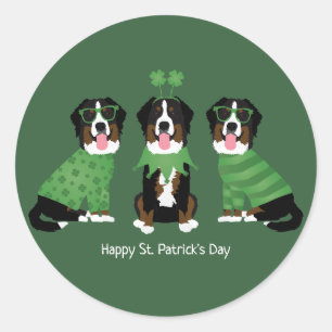 Pegatina Redonda Feliz Día de San Patricio Perros de Montaña de Ber