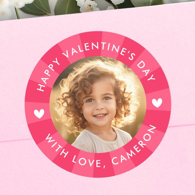 Pegatina Redonda Feliz Día de San Valentín foto rosa de la explosió (Happy Valentines day pink sunburst photo Classic Round Sticker)