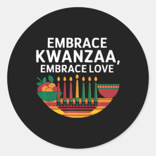 Pegatina Redonda Feliz feriado africano por las velas de Kwanzaa