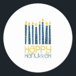 Pegatina Redonda Feliz Hanukkah<br><div class="desc">Estas velas de Hanukkah harán que tu decoración sea perfecta. Perfecto para las toallas o los placares.</div>