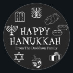 Pegatina Redonda Feliz Hanukkah favores de regalo de nombre de cost<br><div class="desc">¡Feliz Hanukkah,  personalizar,  regalo de apellido a los pegatinas Feliz Hanukkah,  Feliz Chanukah,  Hanukkah Sameach!,  Chag Sameach!,  Chag Urim Sameach! Blanco y negro</div>