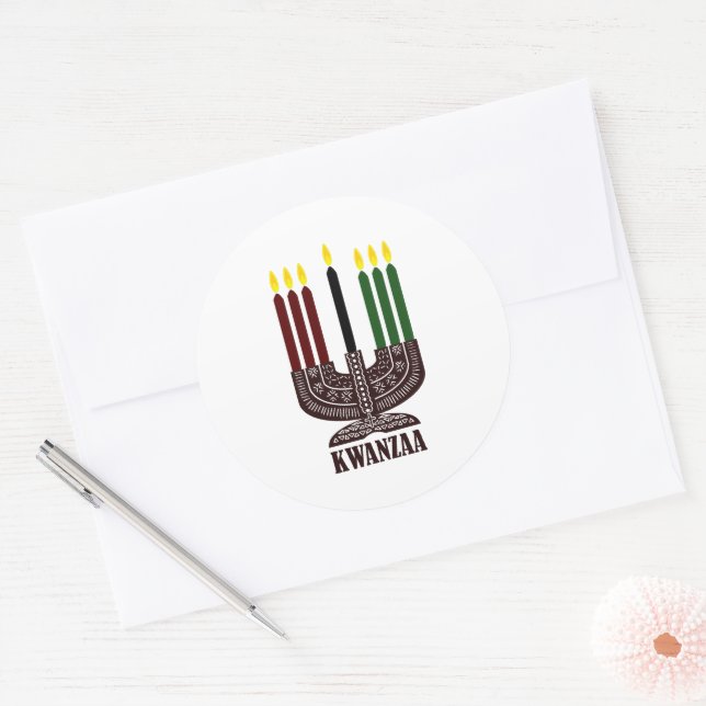 Pegatina Redonda Feliz Kwanzaa (Sobre)