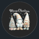 Pegatina Redonda Feliz Navidad Gnome Familia Pjs Christma<br><div class="desc">Feliz Navidad Gnome Familia Matando Pjs Navidades Gnome</div>