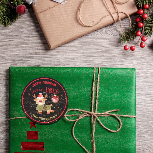 Pegatina Redonda Feliz Navidad y deliciosos renos suaves (Merry Christmas & Ugly Sweater Reindeer Classic Round Sticker)