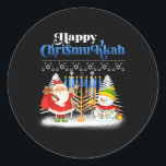 Pegatina Redonda Feliz Navidades judíos de Chrismukkah Hanukkah<br><div class="desc">Los Navidades de Santa Boys Niños Jóvenes. Gracioso Humor gráfico trajes de té para los que creen en Santa Claus,  aman al ciervo,  reno,  elfo,  elfos,  cantando canciones,  decoraciones fiestas,  árbol,  gorra,  medias Este Navidad con gráfico es un gran regalo de Navidades</div>