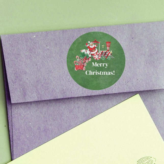 Pegatina Redonda Feliz tren navideño con caña de Santa Candy Green (Santa Claus on red white Merry Christmas train with candy and letters to Santa on Green sticker.)