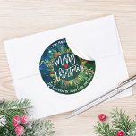 Pegatina Redonda Ferry Christmas Holly Wreath Return Address Labs<br><div class="desc">Escritura de caligrafía navideña con tipografía de tipografía con plantillas de etiquetas de dirección de devolución de flor holly. Navidades de color rojo y verde acuarela Berry botánica y Pines. Feliz feriado desea más Navidades brillantes de las colecciones de saludos navideños de la temporada.</div>