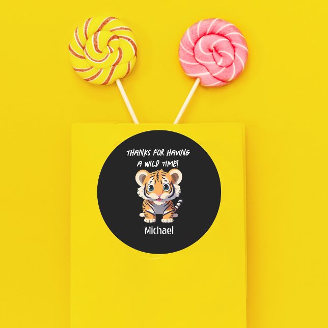 Pegatina Redonda Fiesta de cumpleaños de la Cub de tigres personali (Subido por el creador)
