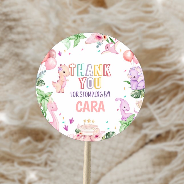 Pegatina Redonda Fiesta de cumpleaños de los dinosaurios rosados de (Girl Pink Safari Dinosaur Birthday Party Sticker)