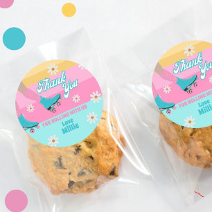 Pegatina Redonda Fiesta de cumpleaños del arco iris retro para pati