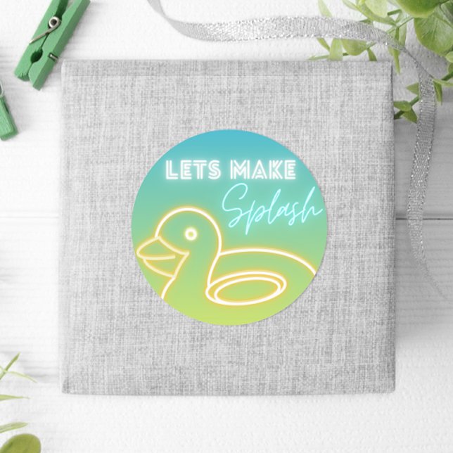 Pegatina Redonda Fiesta de grupo de niños (Boy Pool Party Classic Round Sticker)