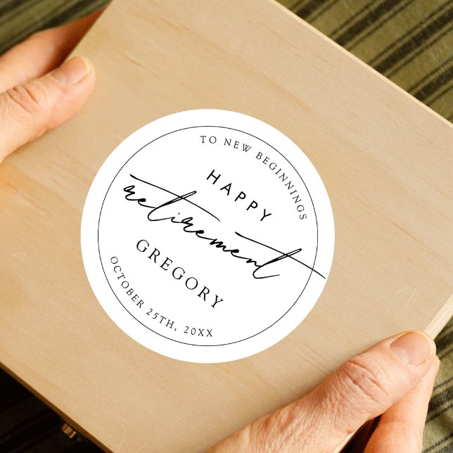 Pegatina Redonda Fiesta de retiro blanco negro corporativo minimali (Minimalist retirement celebration favor stickers with trendy script font in black & white)