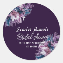 Fiesta de shower nupcial de color blanco y morado 