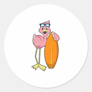 Pegatina Redonda Flamingo como surfista con Surfboard.PNG