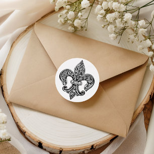 Pegatina Redonda Fleur De Lis Laceado Vintage en Blanco y Negro