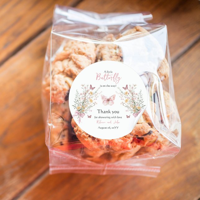 Pegatina Redonda Flor floral de mariposa rústica Baby Shower (Subido por el creador)