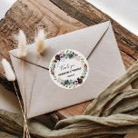 Pegatina Redonda Floral borgoñona y vegetación gracias a ti<br><div class="desc">Gracias a estos pegatinas florales y verdes de color burdeos, son perfectos para una boda de invierno. El elegante diseño de boho cuenta con una marina acuarela, flores color rosa rubor y flores enológicas con detalles artísticos pintados con lápices. Haga que el pegatina le asigne las etiquetas propias, incluyendo sus...</div>
