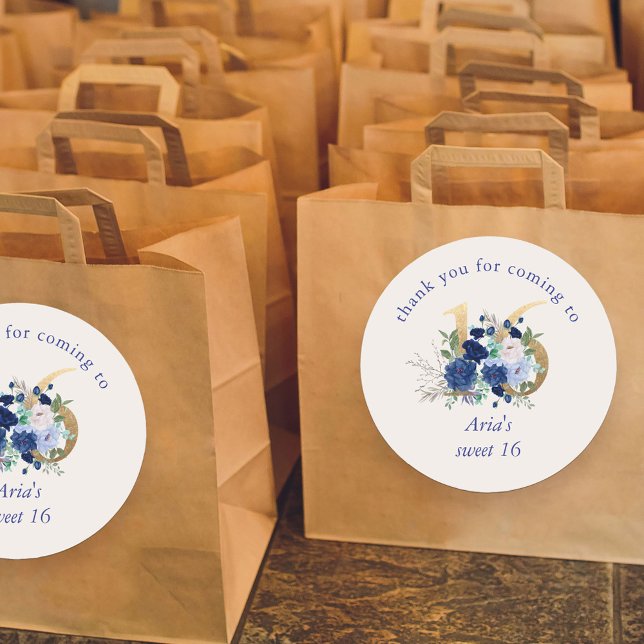 Pegatina Redonda Floral número 16 Marfil Royal Blue Gold Sweet 16 (Sweet 16 favor stickers  with royal blue and ivory roses from my Royal Rose collection)