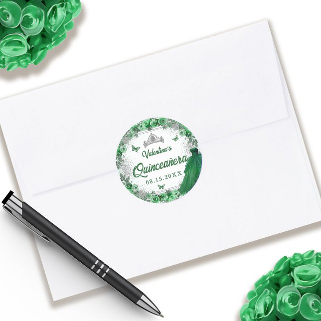 Pegatina Redonda Floral Quinceanera, Purpurina de Plata Verde Esmer (Emerald Green Silver Glitter Floral Quinceanera Classic Round Sticker)