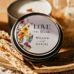 Pegatina Redonda Flores presionadas Pegatinas de Boho de Flor Silve<br><div class="desc">¡Coloca a estos pegatinas en tus favores,  dulces,  regalos,  sobres y más! Este diseño presenta un arreglo de flores silvestres coloreadas y elegidas a mano,  junto con una encantadora combinación de fuentes modernas y elegantes. Vea toda la colección para ver más elementos coincidentes.</div>