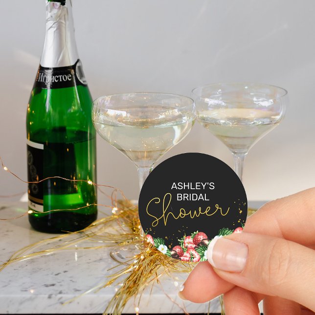 Pegatina Redonda Flores y fresas de ducha de novias (Bridal shower stickers from my Strawberries and Champagne bridal shower collection)