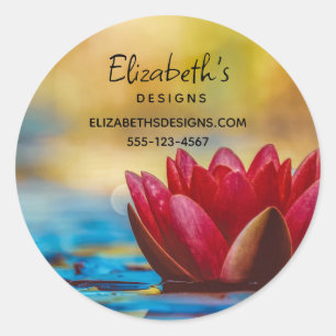 Pegatina Redonda Foto de una flor de Lotus en un negocio de estanqu