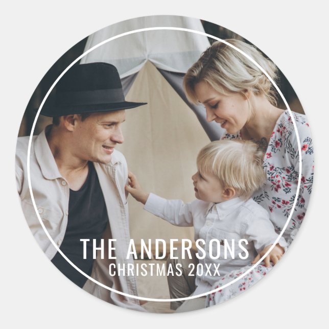 Pegatina Redonda Foto familiar personalizada con el apellido de la  (Anverso)