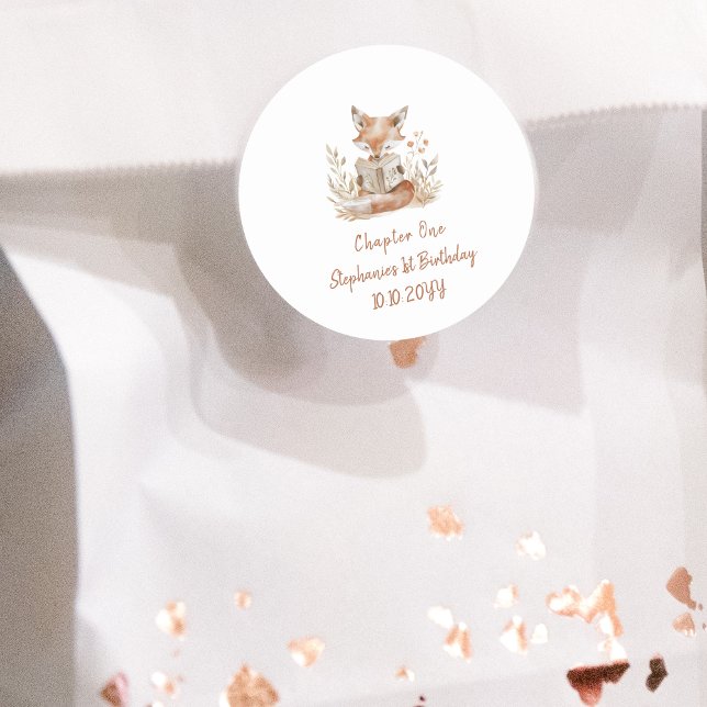 Pegatina Redonda Fox leyendo un Fiesta de primer cumpleaños de un c (Subido por el creador)