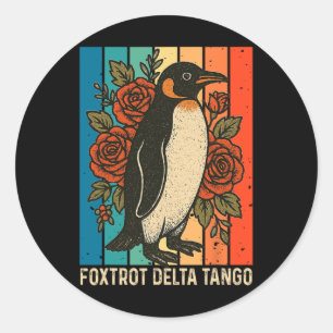 Pegatina Redonda Foxtrots Deltas Tangos Pingüinos Anti Trump 4